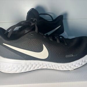 Nike Black and White Athletic Shoes